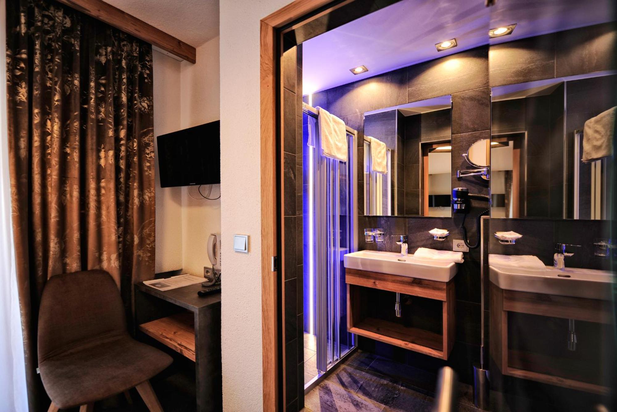Fatlar Hotel
